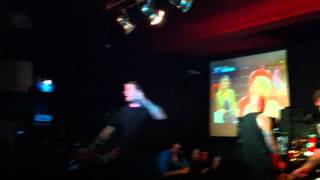 Slapshot - Shaved For Battle (Stars and Stripes cover) + Secrets @Outs, São Paulo - Brazil