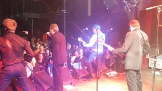 The godfathers hamburg knust Defibrillator