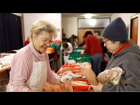 Armut in Deutschland ➥ Reportage / Der schwere Gang zur Tafel