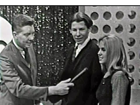 American Bandstand 1966 -SPOTLIGHT DANCE- I Fought The Law, The Bobby Fuller Four