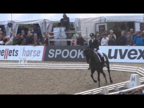 Kim Pfeiffer auf Fürsten-Look BuCha 2015