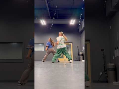 Spicy mamiiiii #AREA54 #jordangracechoreo #cardib #dance