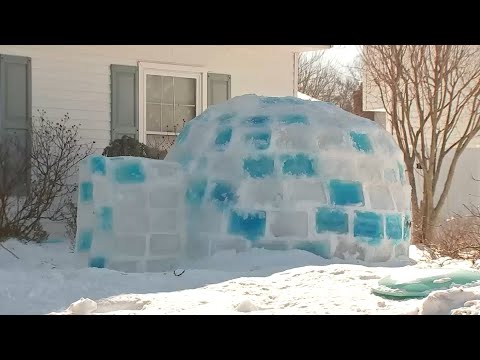 NJ family builds impressive igloo in their front yard