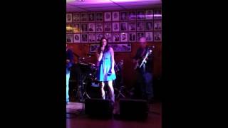 Reanna Molinaro singing Tammy Cochran's 'If You Can'