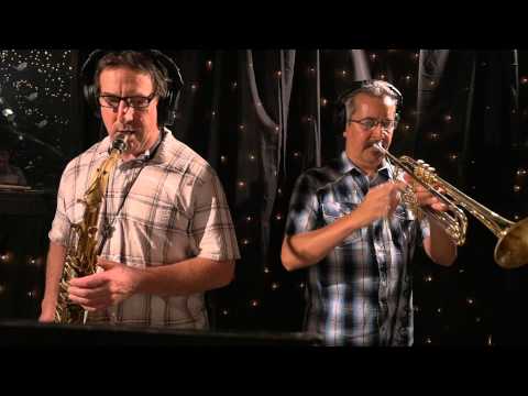 Leticia Rodriguez - Vine Para Presentar (Live on KEXP)