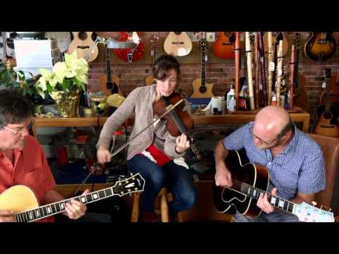 Katie Glassman, Greg Schochet, and Uncle Kit Simon perform "Bernie's Tune"