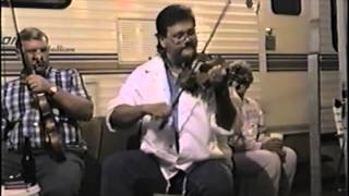 Calvin Vollrath plays 'Deloreys'