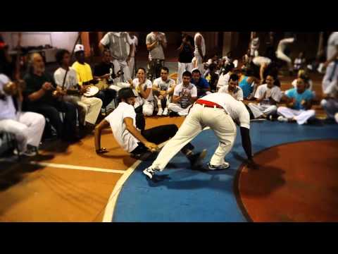 Mestre Pelé (Capoeira Senzala) et Itapuã Beiramar
