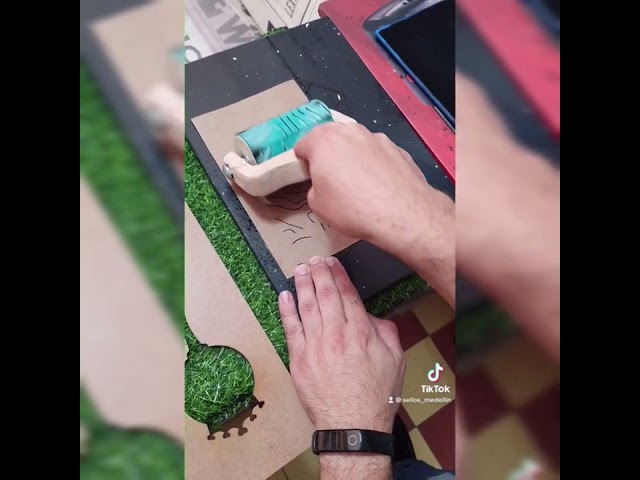 Vídeo relacionado con Pelikan 351213 - Tinta de sellar con aplicador, 28 ml, color azul