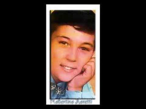 Robertino Loretti sings "Buona Notte" by Brahms