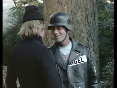 KISS 1978 Paul Hogan Show Nigel (Hoges) in Kiss T Shirt