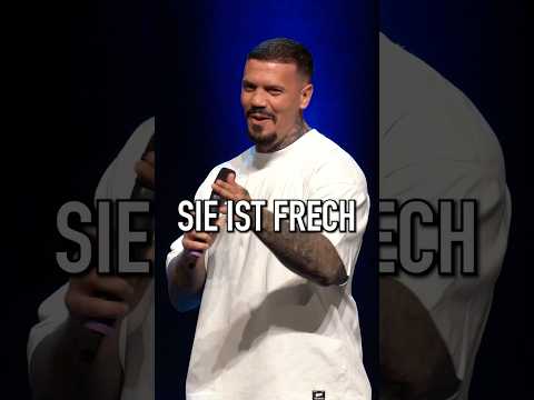 🫣😂 #emmveecomedy #standupcomedy #comedy #standup #humor #funny #lustig #crowdwork #witzig