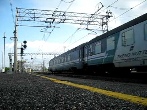 ICN 771 Trieste - Napoli Cle (E402.031)