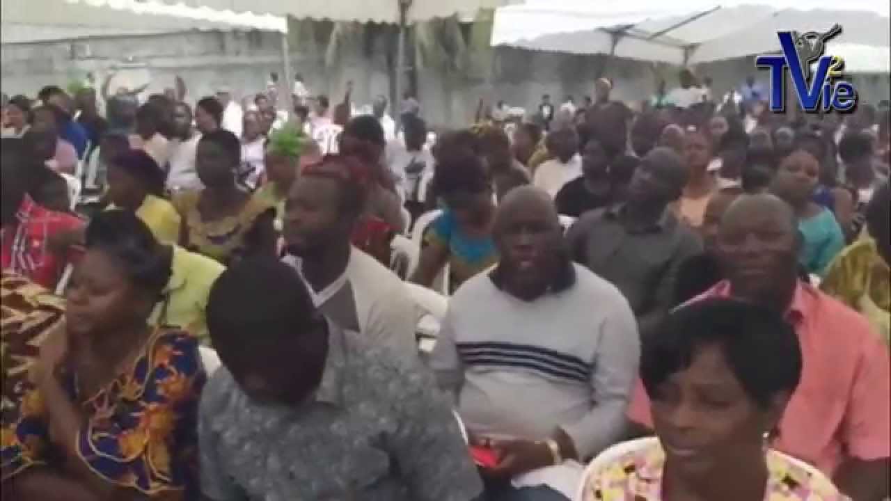 Thumbnail of video: Extrait 7 : Distribution de la BJC / Côte d'Ivoire (12/09/19)