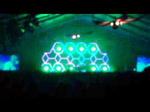 Beyond Wonderland 2010 3/20/2010 Wippenberg - L.E.D. There Be Light (Remix) **part 1**