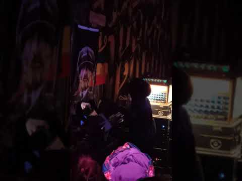 Jah Shaka the Zulu Warrior in session, DUBPLATE CUT