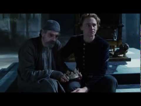 Henry IV Part 2, Prince Henry (Tom Hiddleston) and his father Henry IV (Jeremy Irons)