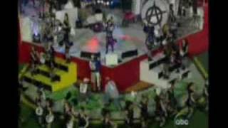 Download lagu Ashley Simpson Booed off stage mp3