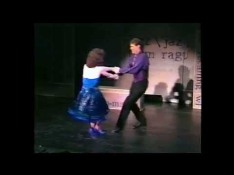 The World Goes 'Round: Staging "The Love Section"

Scott Ellis, Susan Stroman and David Thompson, the conceiving team behind John Kander and Fred Ebb’s musical revue The World Goes 'Round, discuss the staging of a medley of love songs.
