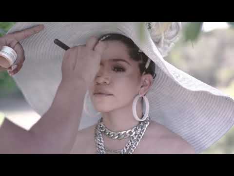 Heidy Brown- Detrás De Camara Sesión de Fotos Dunas De Bani