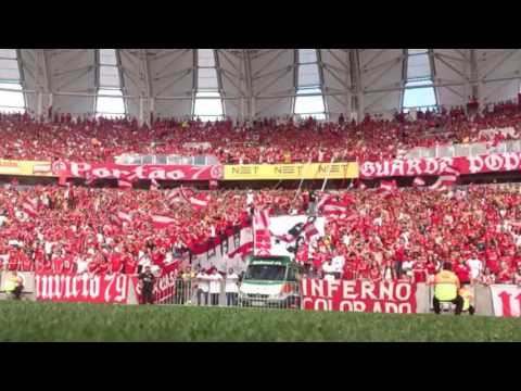 "Só te peço esse campeonato." Barra: Guarda Popular • Club: Internacional