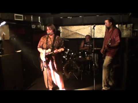 ДОЧЬ МОНРО И КЕННЕДИ - Никогда (премьера песни).avi