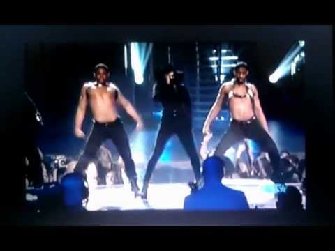 Kelly rowland Trey songz motivation live (kelly kills it)