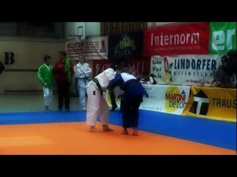 Int. Turnier Rohrbach 2012: U17 Schuhmann Victoria - Koell Hannah -44kg