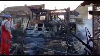 UPDATE VIDEO FOTO: Incendiu de proporții la Slimnic - O casă și o șură în flăcări 1 video