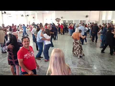 Muita dança no clube Alegria de Viver em Guaraniaçu no Paraná(com marcos e margarida)