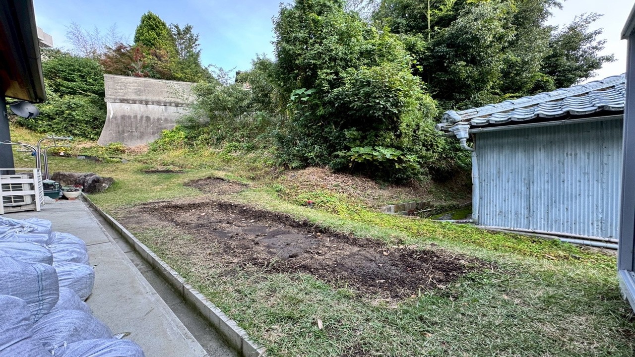 【新築なのにカーテンを開けると竹藪が見える家】のお庭をリフォームしたら大満足の結果を得られた。＃1話