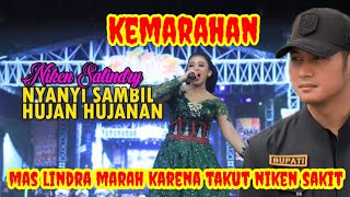 Download lagu 'Rain, Anger, and How Mas Lindra Loves Niken Salindri' mp3 Download lagu 'Rain, Anger, and How Mas Lindra Loves Niken Salindri' mp3