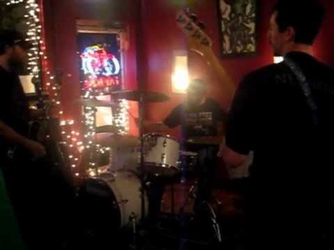 Crawl - Pilldust (live)