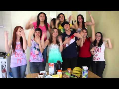 MC BEZÃO & MC EZ - VEM TOMAR CAFÉ - (FORMATURA - 3 A)