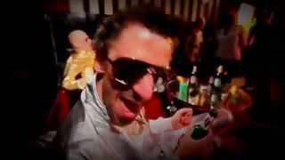 Muttersöhnchen  - "Eins, Zwei, Drei" (2011) Official Video