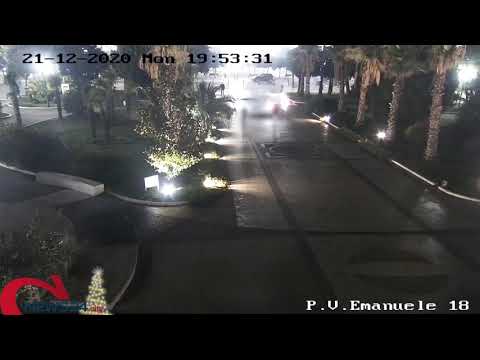 BISCEGLIE | Violento petardo esploso in piazza Vittorio Emanuele: beccato 19enne