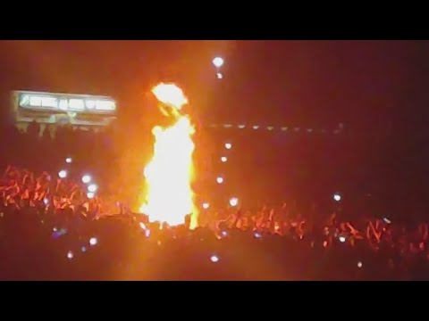 Mosh pit bonfire breaks out at Slipknot concert in Phoenix