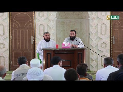 وزير الأوقاف يجتمع بأئمة وخطباء المساجد في المخيمات للاطلاع على أعمالهم ومناقشة خططهم