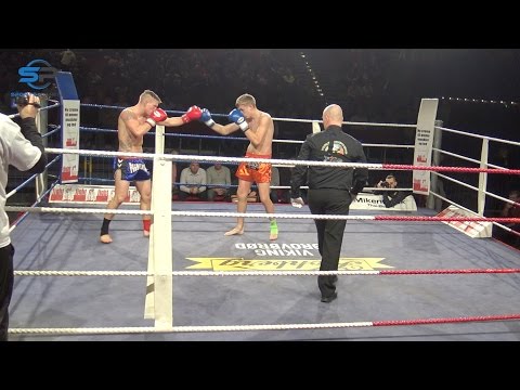Mikenta Fight Night - Kamp 09 - Mikkel Lund VS Emil Flystam