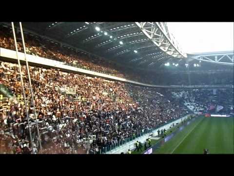 Juventus - Palermo 3-0 (Formazione e Inno)