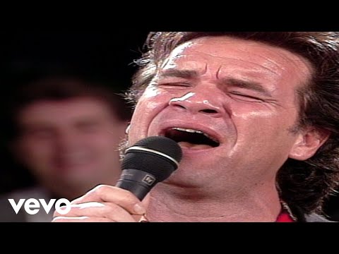 Bill & Gloria Gaither - Farther Along [Live] ft. Russ Taff