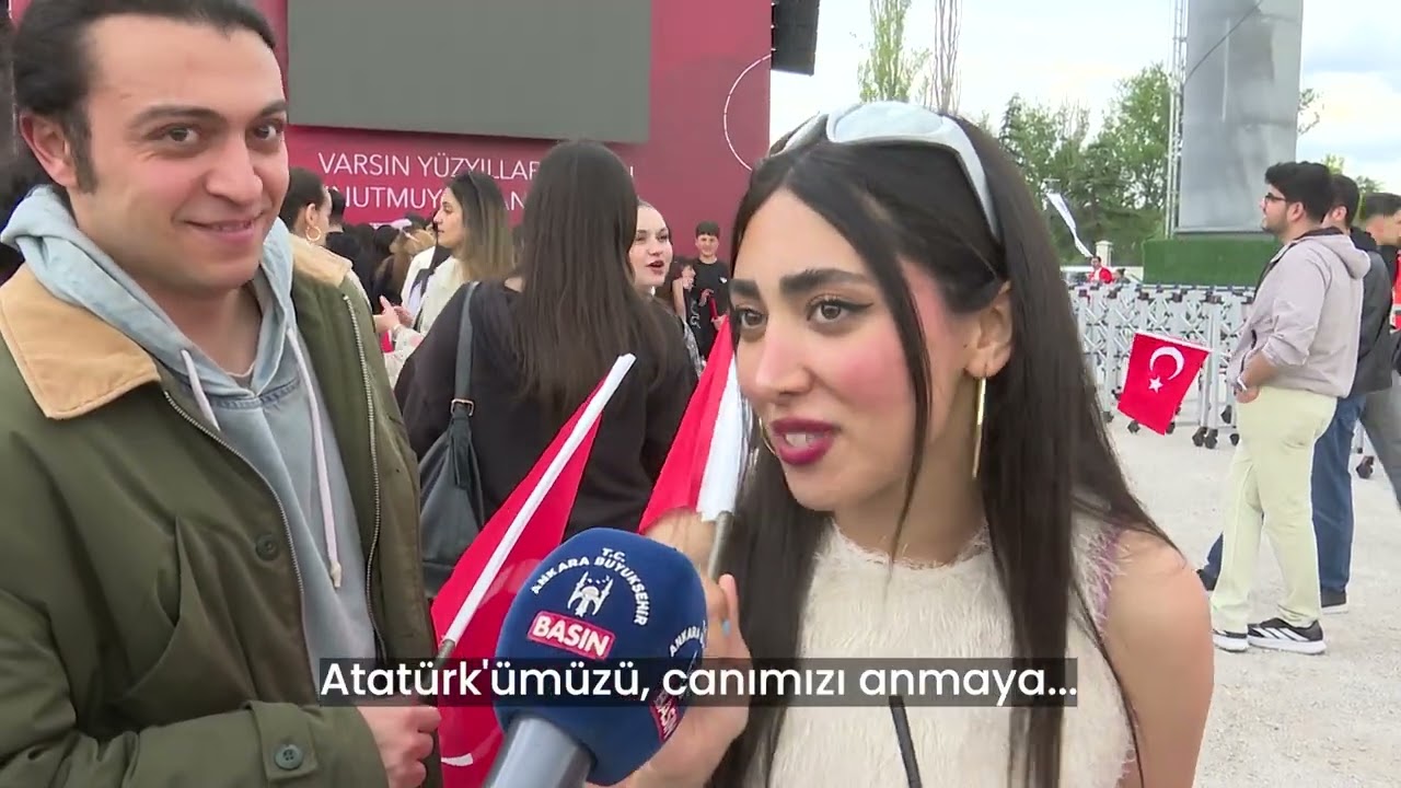 🇹🇷 Kırmızı-beyazın gölgesinde, bayram sevinci ile 19 Mayıs'ta bir araya geldik. 