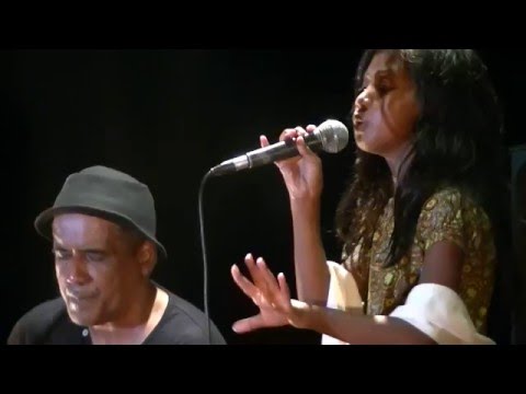 Ny fitiavako an'i Mama (Erick Manana) - VOARA Fidimanantsoa (Fangia Kalo Gasy)