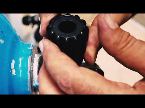 Servicing Scuba Tanks