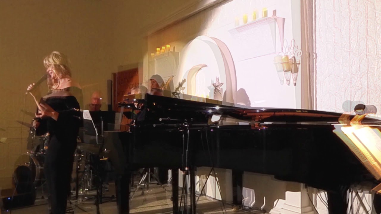 Promotional video thumbnail 3 for Rebecca Hardiman & Friends