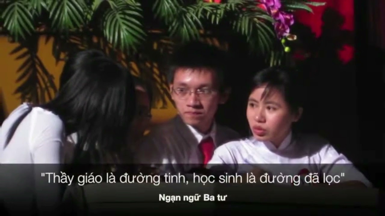 Khoa Tài chính công chúc mừng 20/11