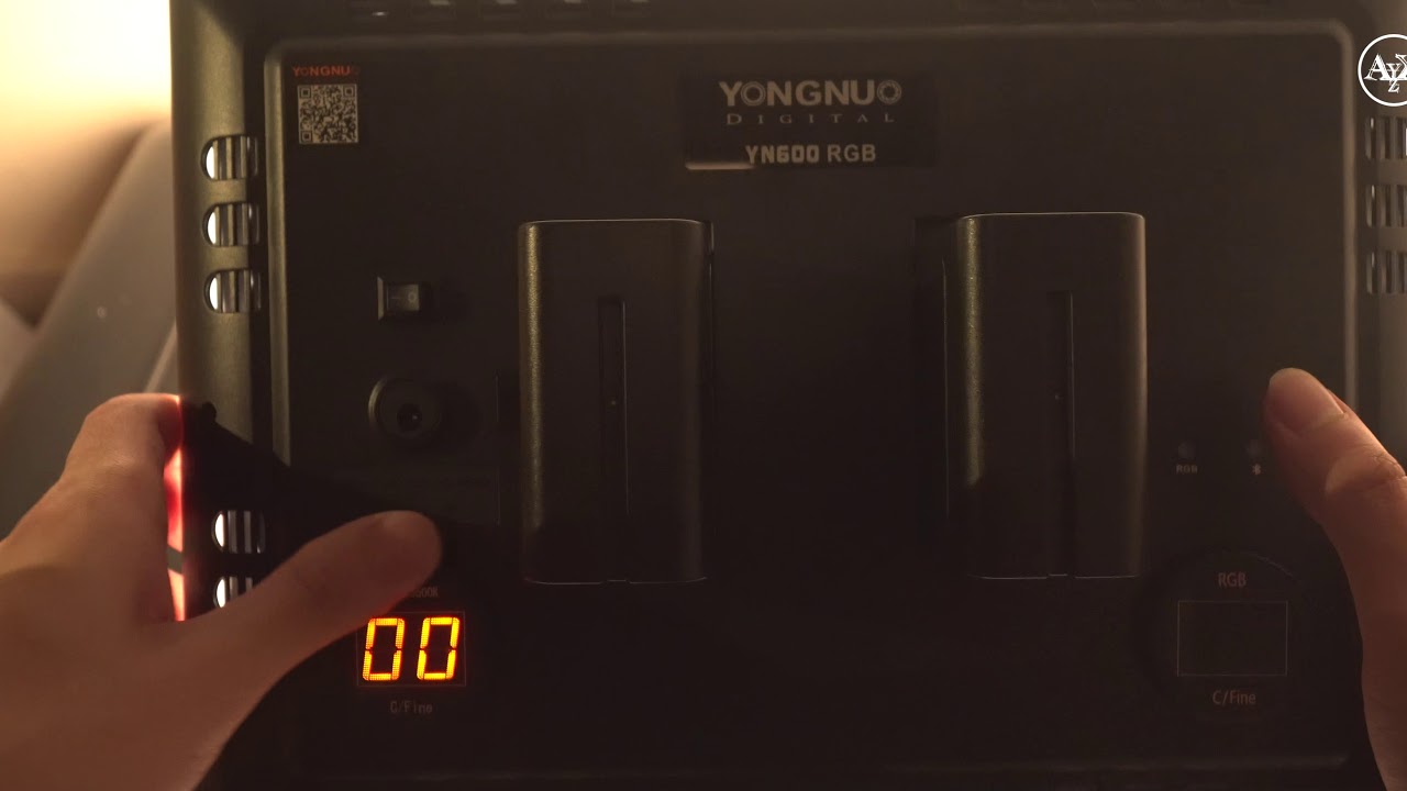Unboxing YONGNUO YN600 RGB LED light |21:9 4K English|
