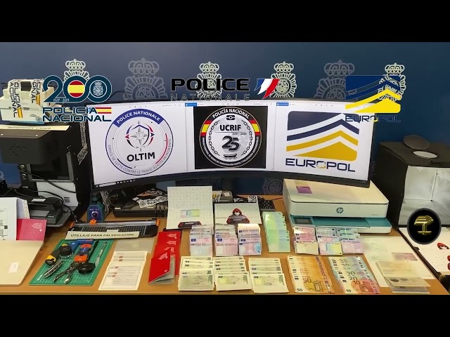 La Policía desmantela un sofisticado laboratorio para la elaboración de documentos falsos