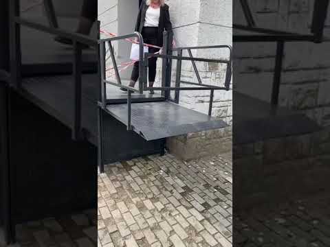 Платформа-підйомник для маломобільних груп населення - фото 1 - id-p2543868017