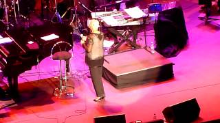 Dionne Warwick Walk On By Royal Albert Hall 28/05/2012